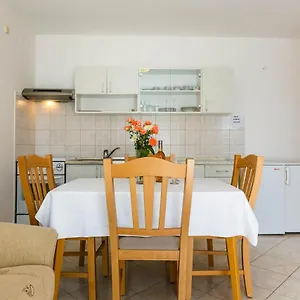 Apartman Luka, Kornić