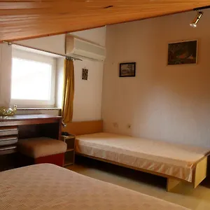 Apartman Simpa, Njivice